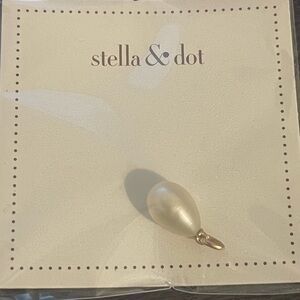 Stella & Dot Gold Pearl Pendant